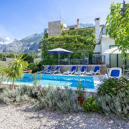 Beautiful Home In Makarska With Kitchen Buitenkant foto